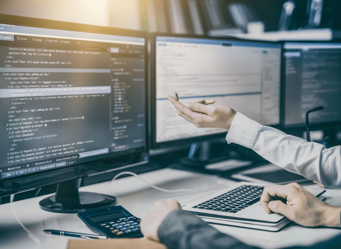 photo-app-modernize@2x Modernize your applications to the cloud so you can continuously improve with minimal downtime